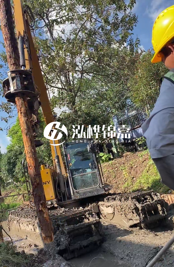 景德鎮(zhèn)河道清淤專業(yè)施工-狹窄河道挖機(jī)清理河道的方法？